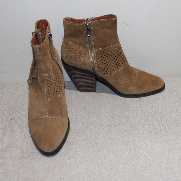 VGC LADIES LUCKY BRAND SUEDE LEATHER ANKLE BOOTS - 8 1/2 - - Picture 9 of 9